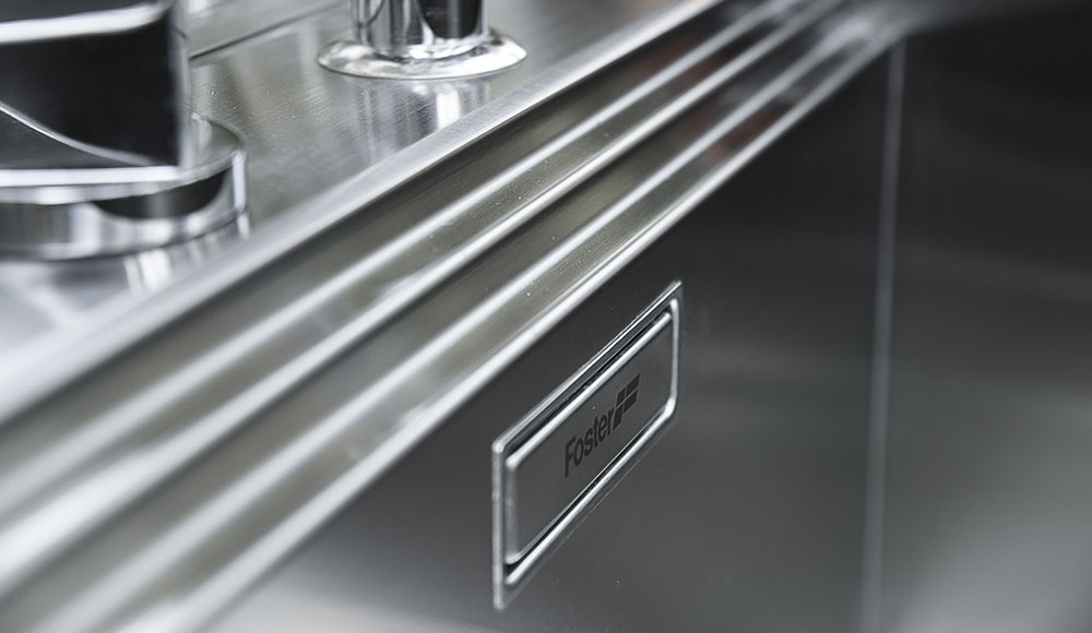 水槽, 意大利设计和制造的不锈钢单盆和双盆水槽。