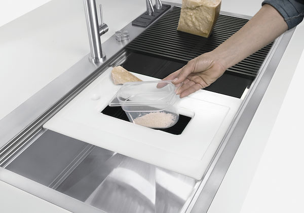 水槽 Foster Milano